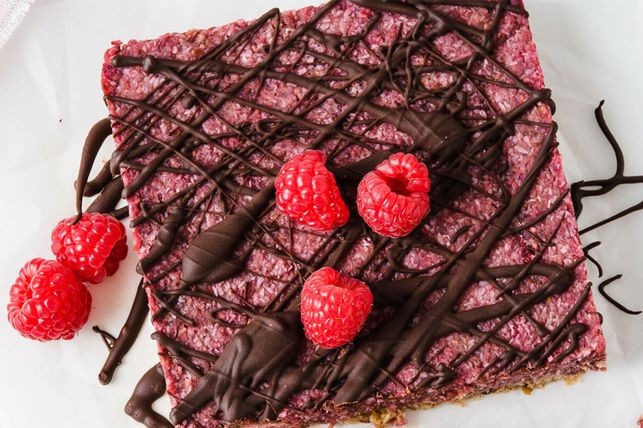 no-bake-choc-raspberry-slice-156380-1